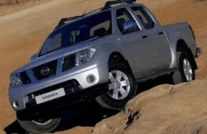 NISSAN NAVARA D40